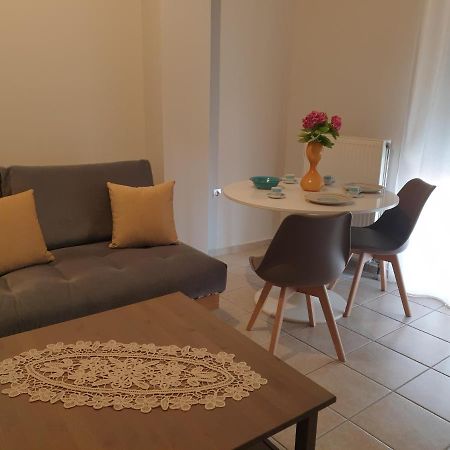 Comfortable Apartment In The Center Of Volos Very Close To The Port 외부 사진